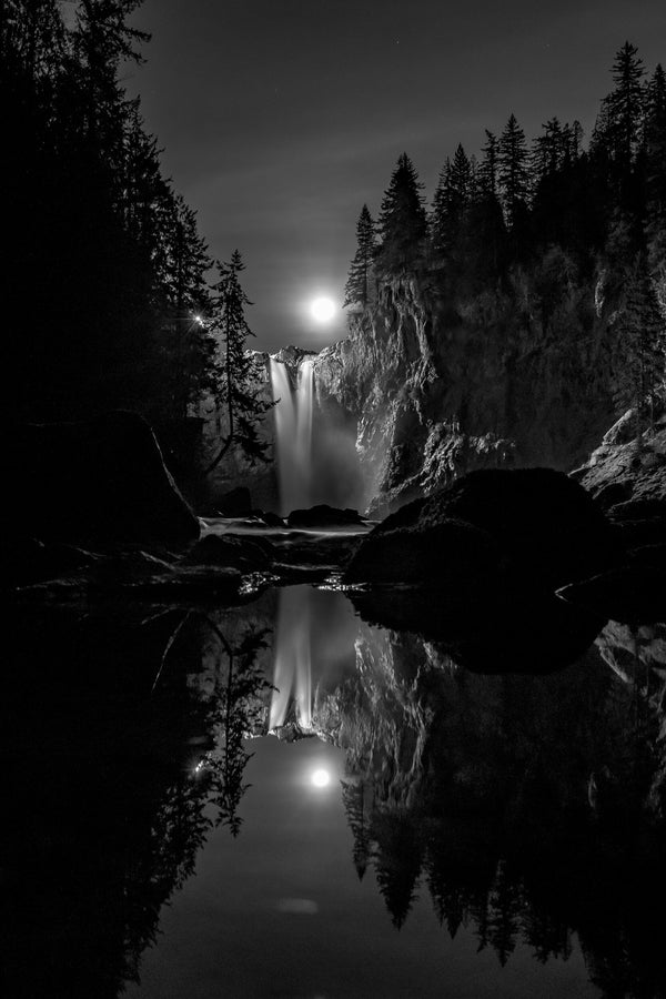 Scott Rinckenberger Photography- Snoqualmie Falls Moonrise Reflected